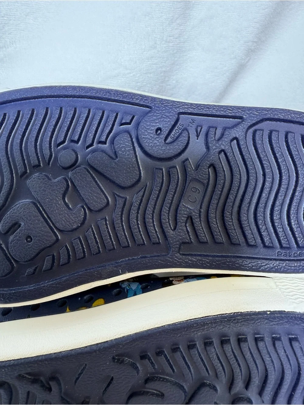 NWOT - Native Disney 50th anniversary Mickey Mouse Slip-On Water Shoes